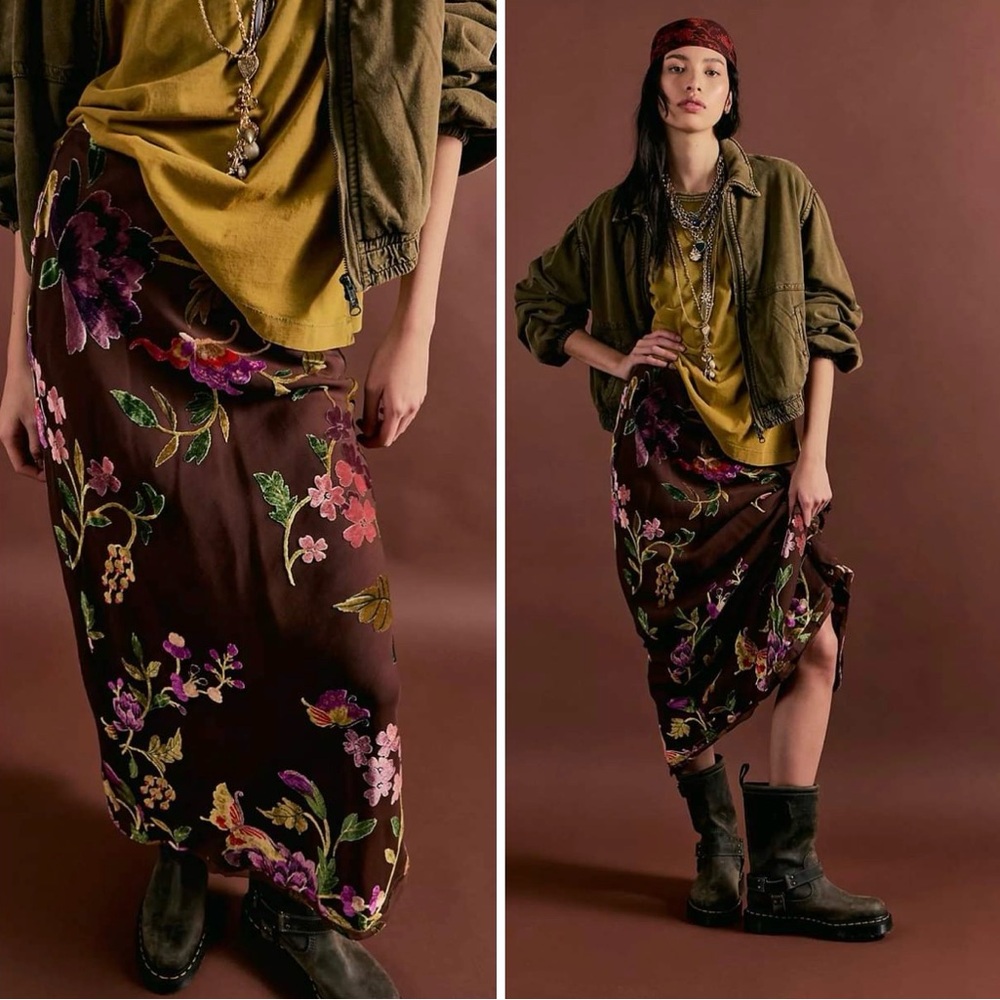 Free People Secret Garden Velvet Burnout Midi Skirt Brown Floral NWT $198 - Picture 4 of 16